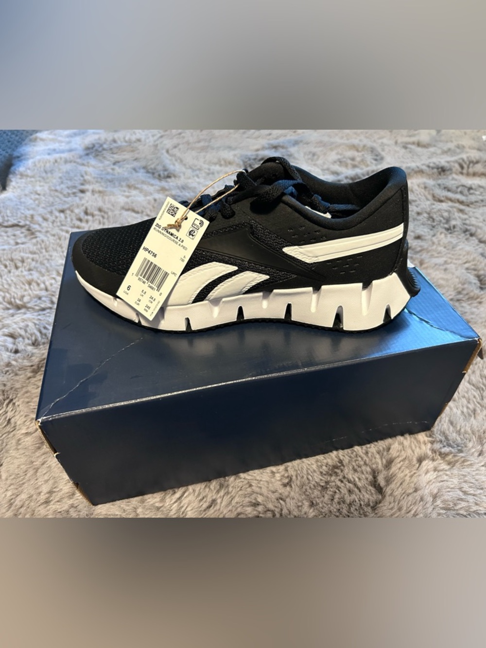 NWT Reebok Kids Black and White Zig Dynamica 2.0 Sneakers. Never worn.
